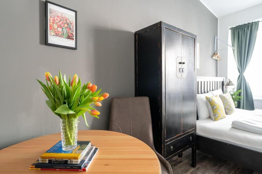 Sleek Studio By City Center By Hm Wien Ngoại thất bức ảnh