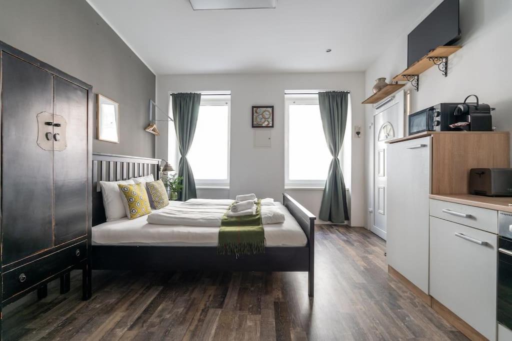 Sleek Studio By City Center By Hm Wien Ngoại thất bức ảnh